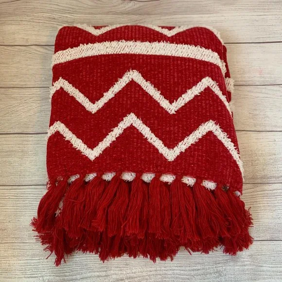 Rachel Ashwell The Farmhouse Decorative Throw Blanket 50x60" Chevron Fringe - Picture 7 of 16